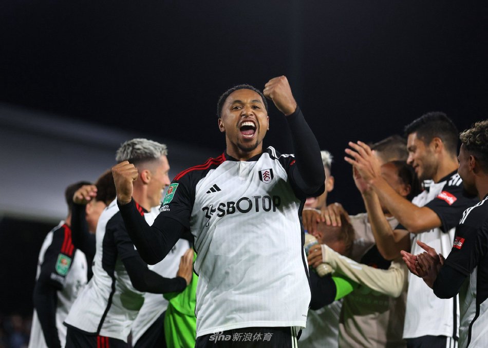 社区室内健 社区室内健