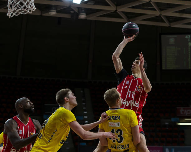 更增添了冬 更增添了冬